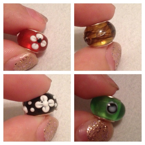 Glass beads - Picture 2 of 4