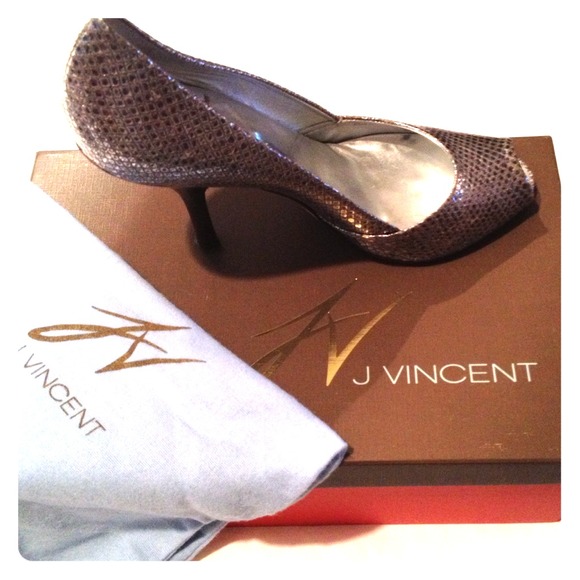J Vincent shoes.... - Picture 1 of 3