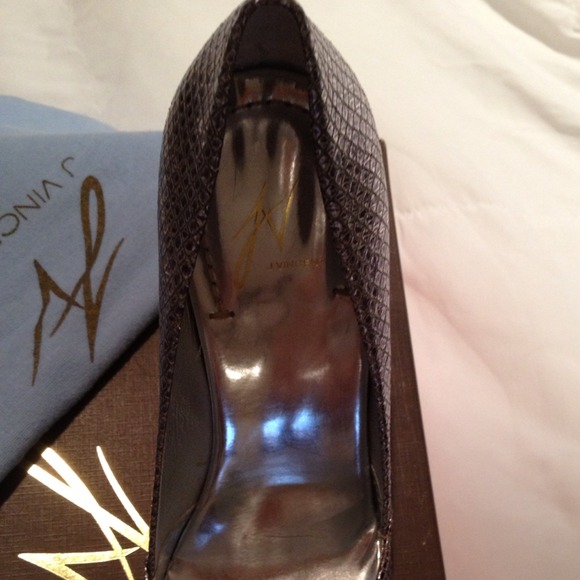 J Vincent shoes.... - Picture 3 of 3