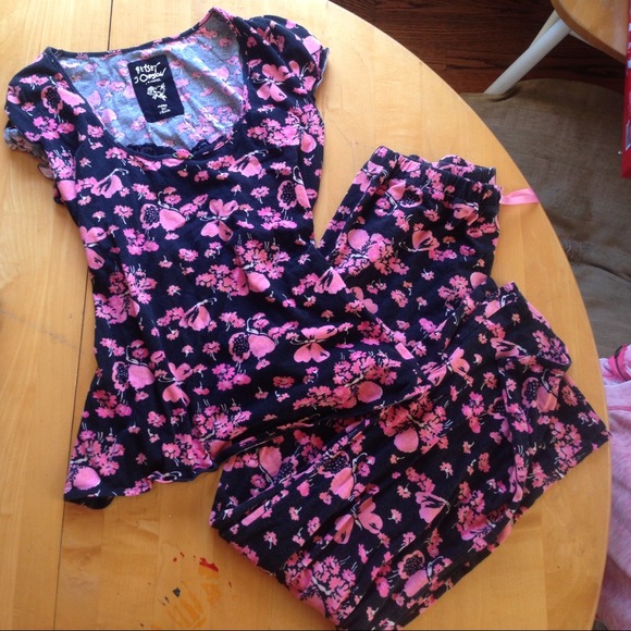 NWOT Betsey Johnson pajamas!!!