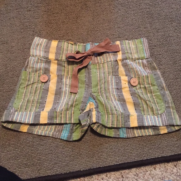 Pants - ‼️2 for $5! Green striped comfy shorts