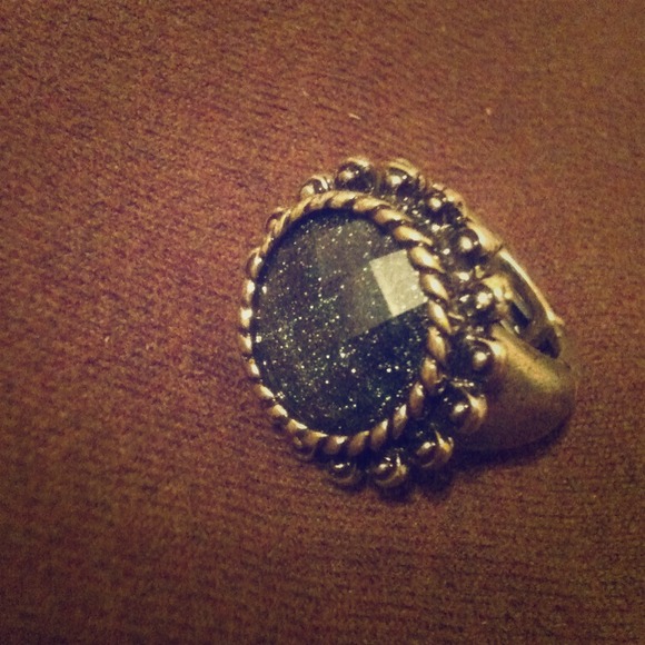 Dark blue ring - Picture 1 of 2