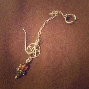 Beautiful pentagon earring with cuff and chain