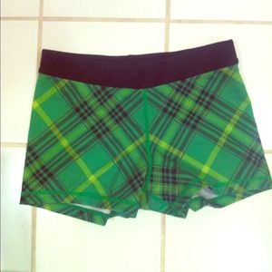 Lululemon green plaid spandex shorts