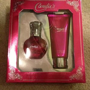 🌟🌟SOLD🌟🌟 Set of perfume .. @tiaclark