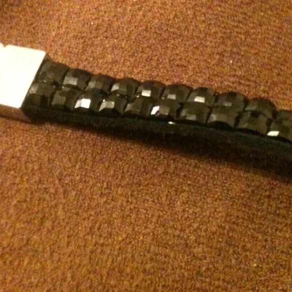 Simple black bracelet - Picture 3 of 3