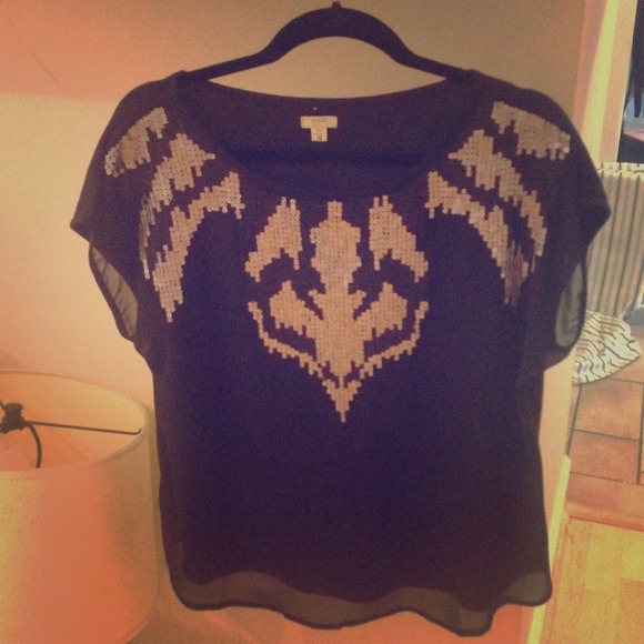 BLACK SHEER FRONT SOLID BACK TOP W/ SILVER DETAIL