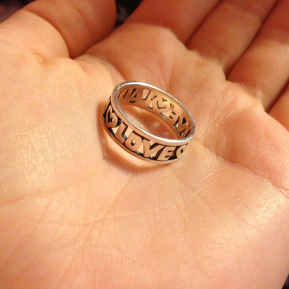 Cute sterling silver live laugh love ring