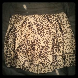 Size M Victoria's Secret high waisted skirt
