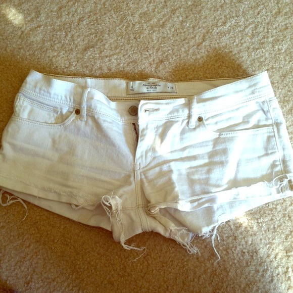 Abercrombie and Fitch white denim shorts $10!