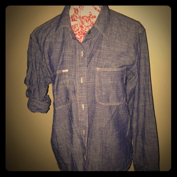 🚫Lagcox bundle🚫 chambray shirt