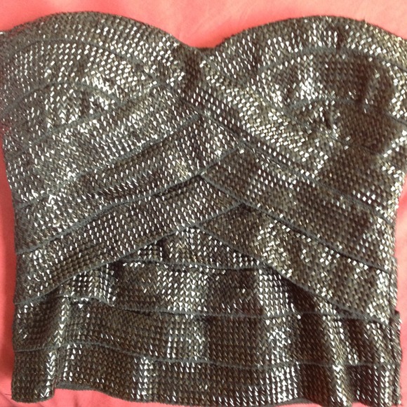 Strapless bandage top