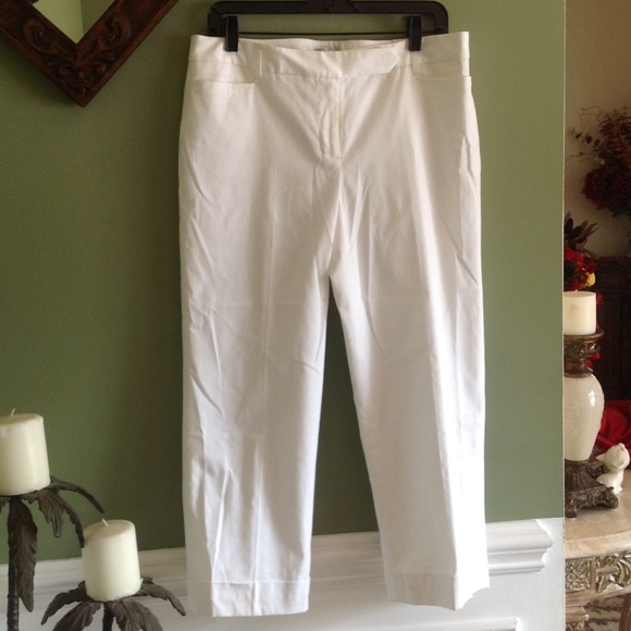 ☀White cropped Pants