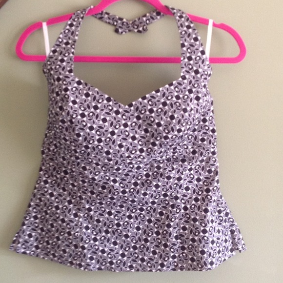 🎉👏Black & White Halter Top