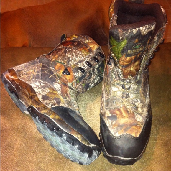 Camouflage- Men's hunting boots.