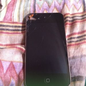 iPod touch 8GB with camera and FaceTime