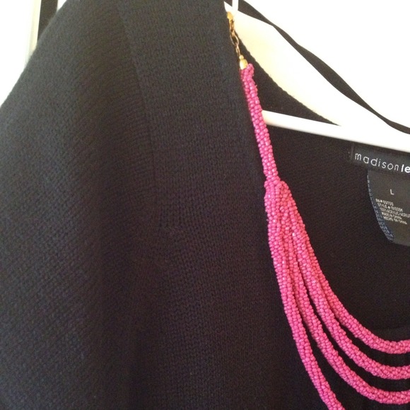 ⛔️SOLD⛔️ Short sleeve black sweater dress - Picture 3 of 3