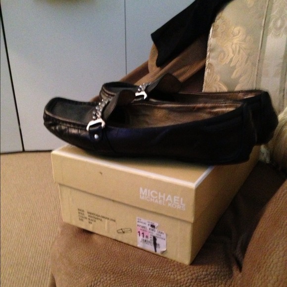 Black leather Michael Kors driving moc! - Picture 1 of 3