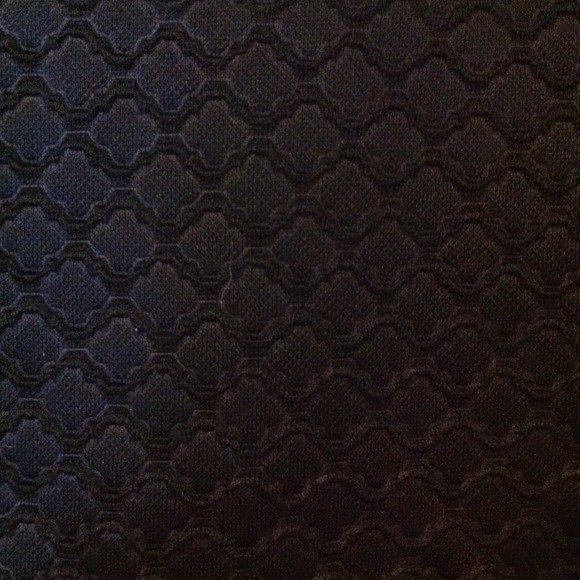 Izod black skirt - Picture 2 of 4