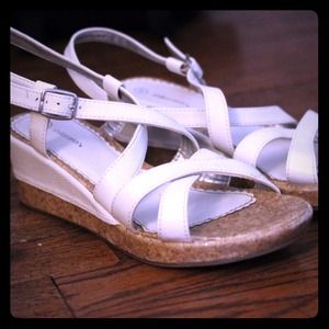 Xhilaration Wedges size 5