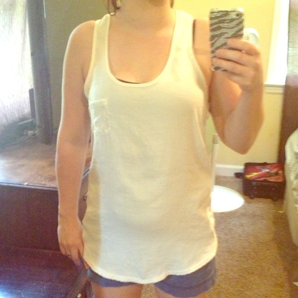 Gorgeous cream lace back tank!