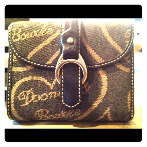 VERY CUTE WALLET!!