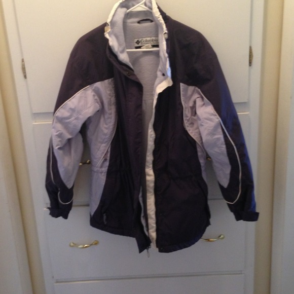 Sold!! Columbia women's winter coat size Large!