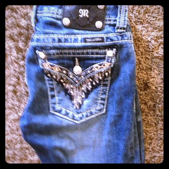 Miss Me Jeans!! 27x34 Boot Cut