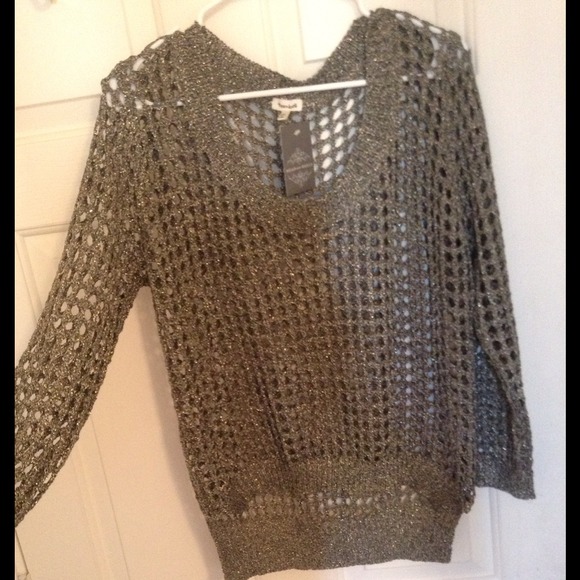 Teenbell sweater