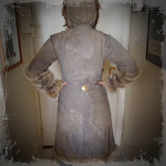 XTRA PICS-Movie Set Fur Coat -FULL BODY PICS - Picture 2 of 4