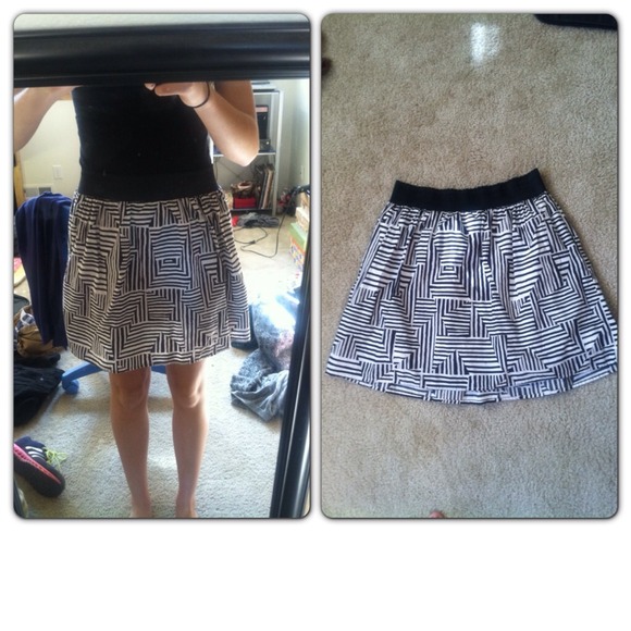 Black and white geometric skirt