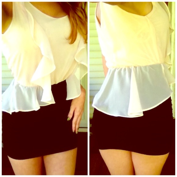 WOW COUTURE Dresses & Skirts - ❌SOLD❌WOW COUTURE Gorgeous Peplum Dress