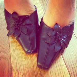 REDUCED!!! Apt 9 black heels with flower detail!