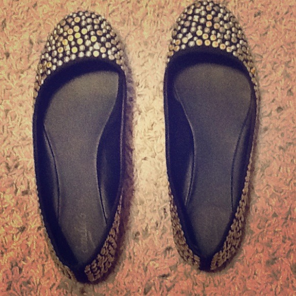 Very cute studded flats!