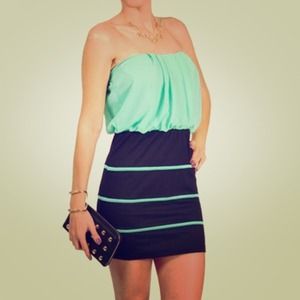 black mint - contrast mini dress. 👗💕