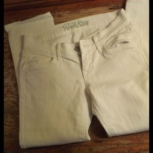 🌟REDUCED🌟 White old navy capris
