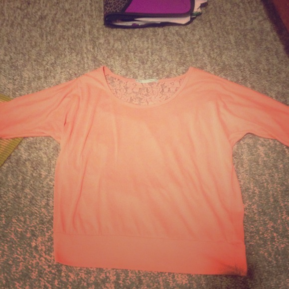 Peach colored size medium Maurice's shirt! - Picture 1 of 3