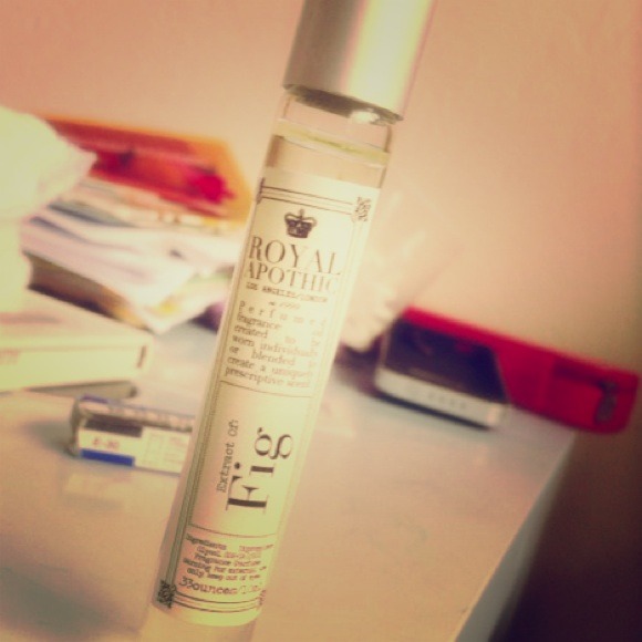 Perfume fragrance oil( fig extract)