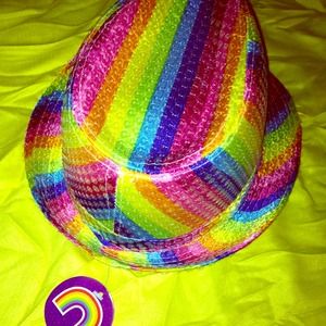 Female small brimmed hat