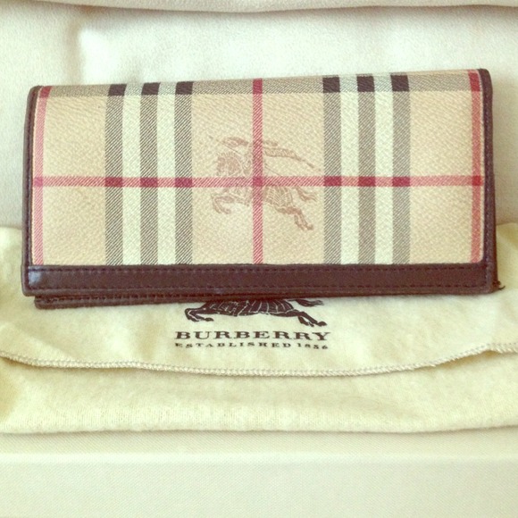 Burberry Handbags - Authentic Burberry Long Wallet Used