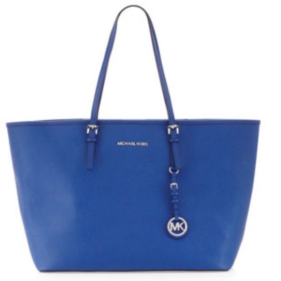 100% authentic Michael Kors Jet Set Travel Tote.