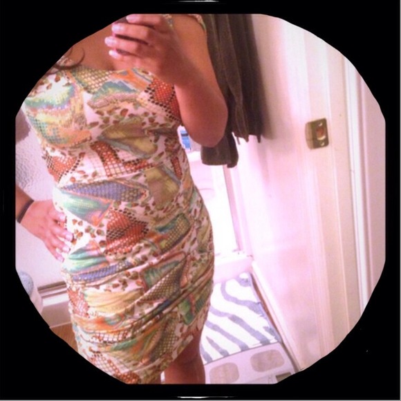 H&M Dresses & Skirts - One of a kind abstract dress