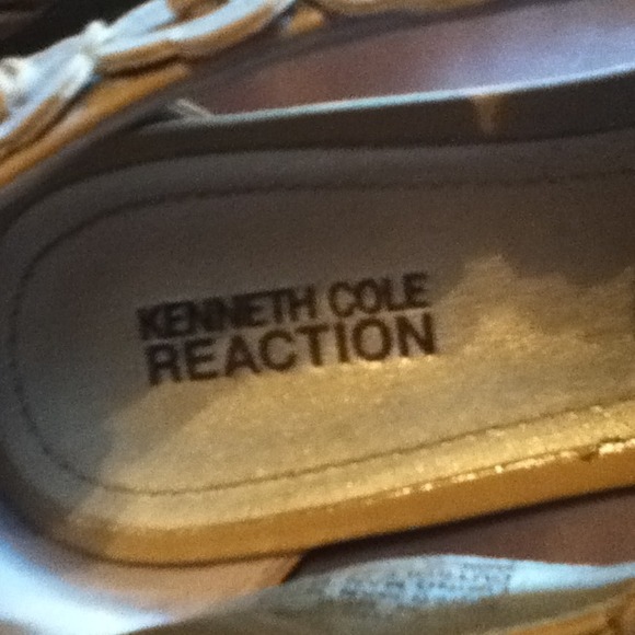 Gold flower sandals ✨ - Picture 2 of 4