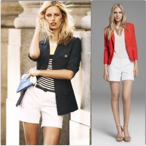 The limited white drew fit shorts size 8.