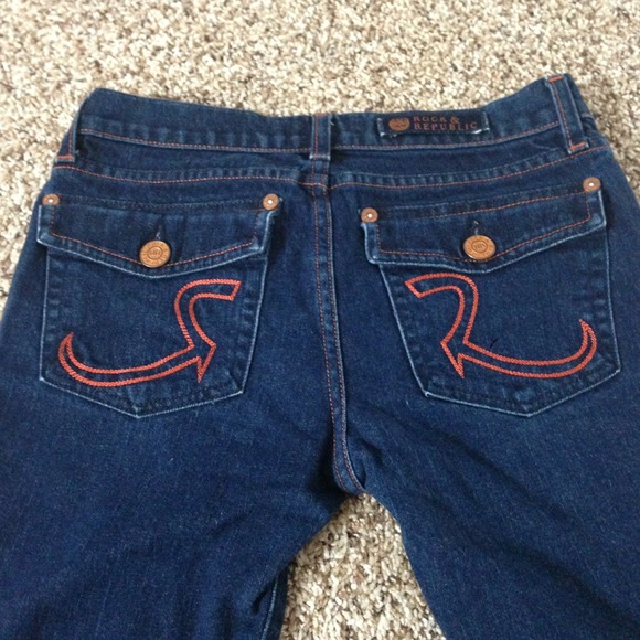 2 for $25 Rock and Republic flare jeans - Picture 2 of 3