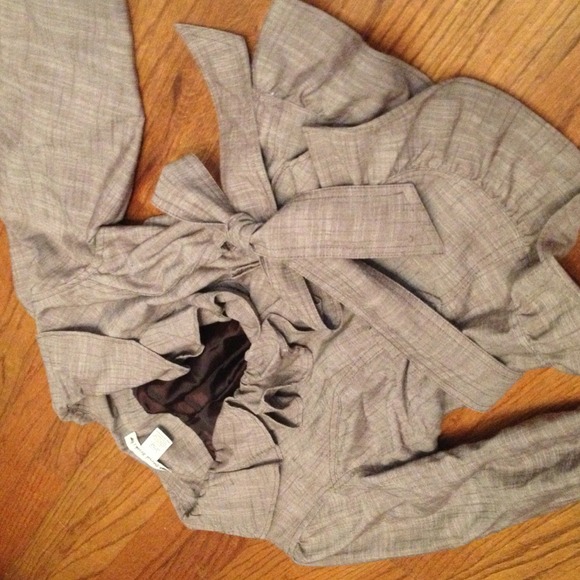 Casual Ruffled Work Jacket - Picture 3 of 4