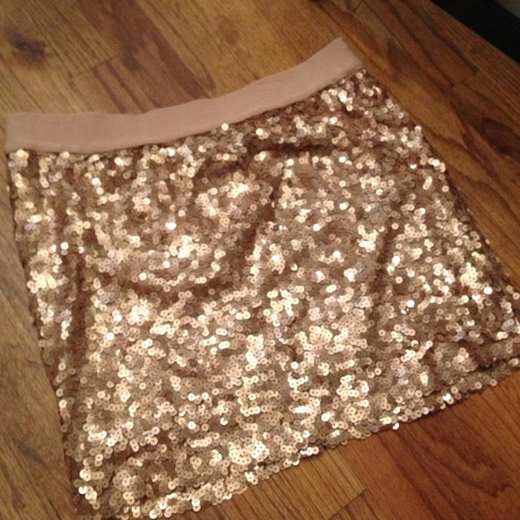 Party skirt!🎉 - Picture 3 of 3