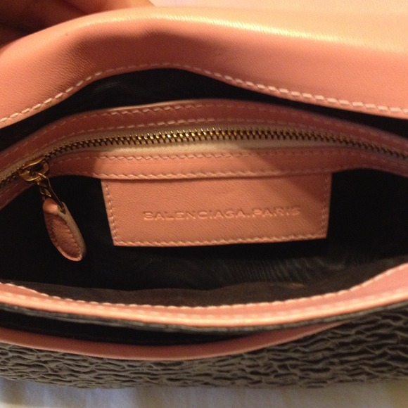 Authentic Balenciaga SM runway shoulder flap - Picture 3 of 4