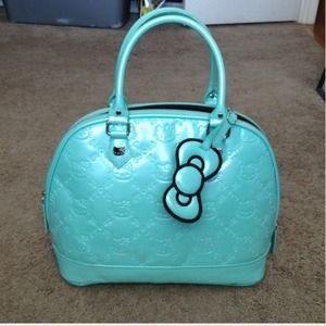 Mint Hello kitty purse