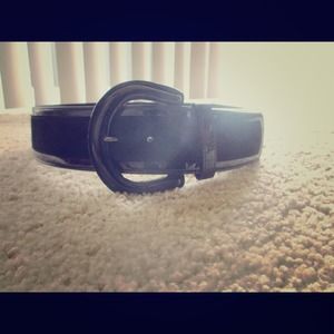 Thick high-waisted belt